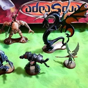 68 pieces HeroScape Characters 2004